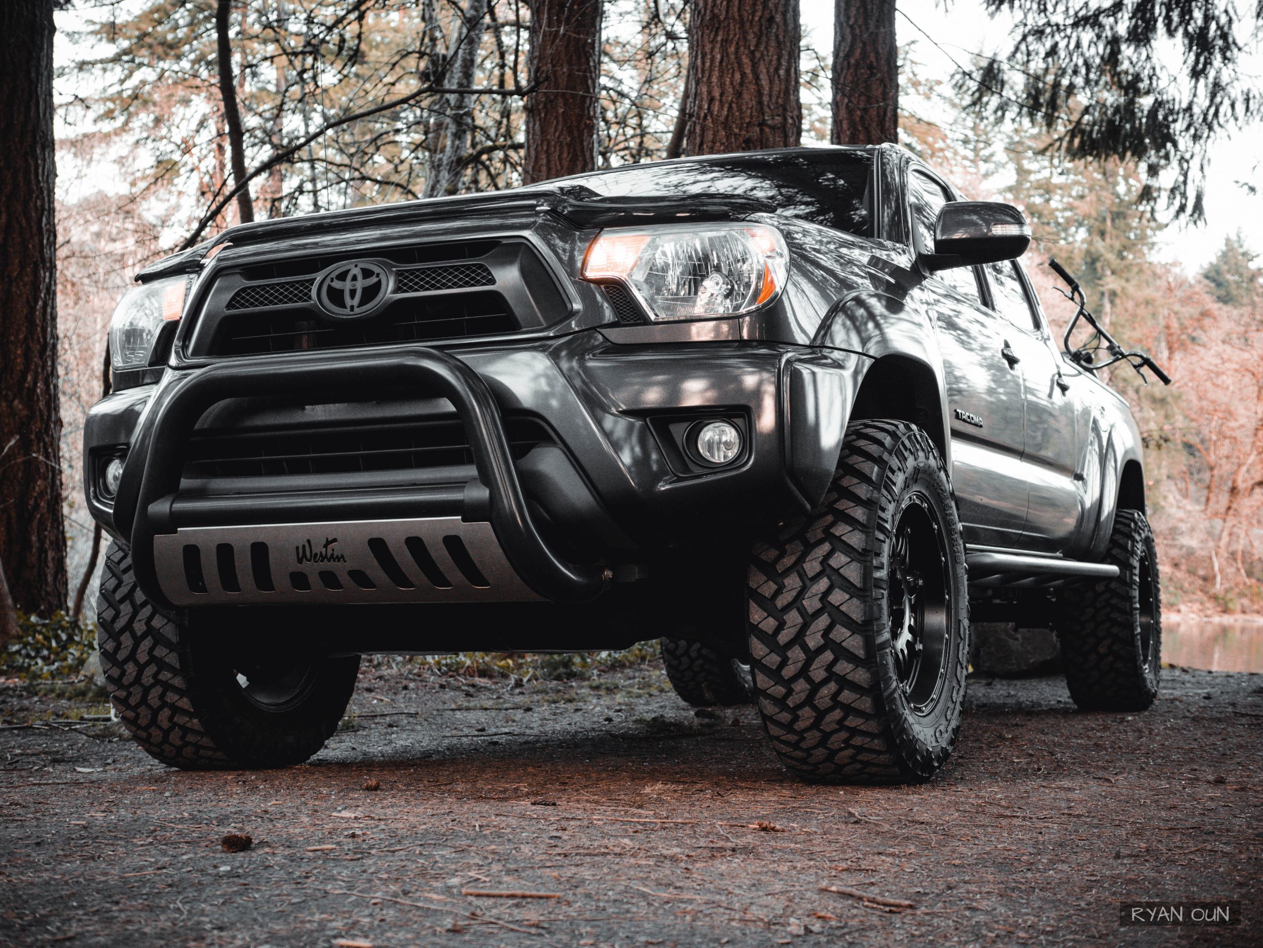 toyota-tacoma-2013-trd-01