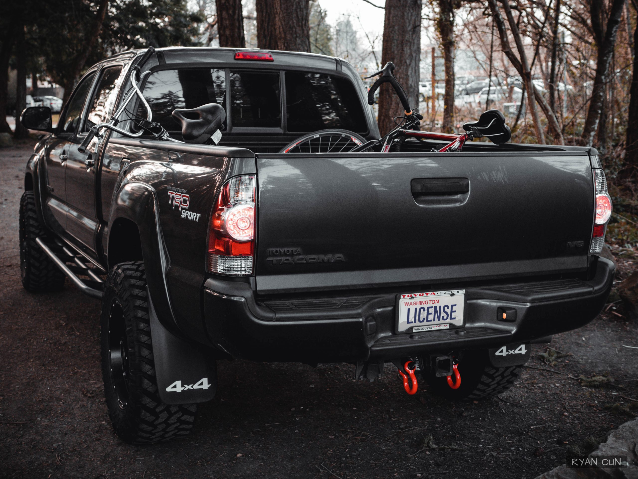 toyota-tacoma-2013-trd-03