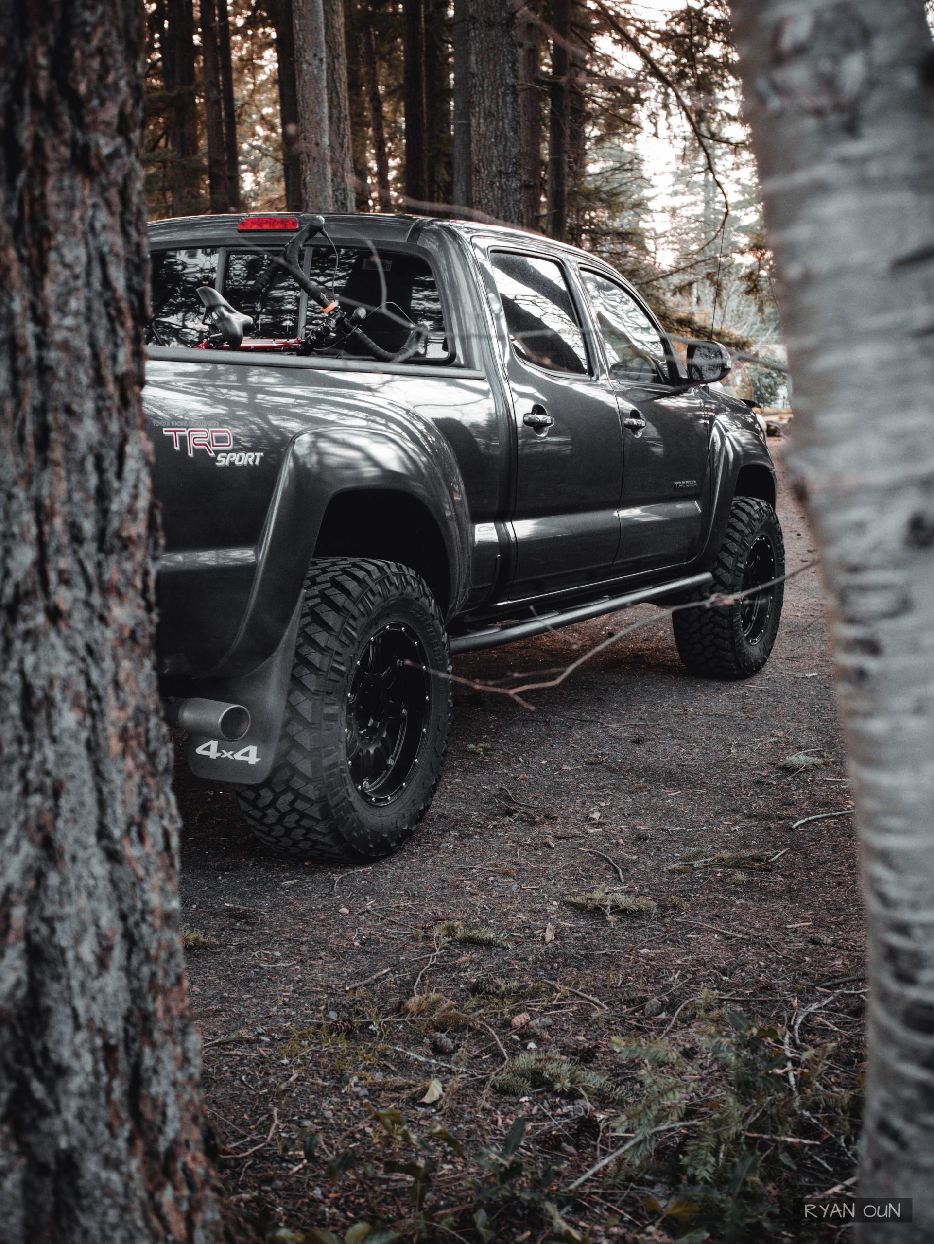 toyota-tacoma-2013-trd-04